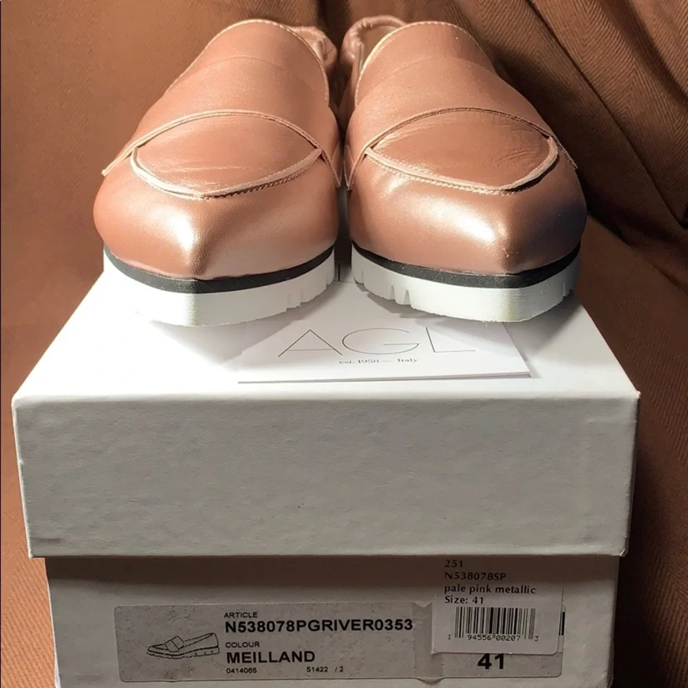NWT AGL Made in Italy leather slip ons copper gold